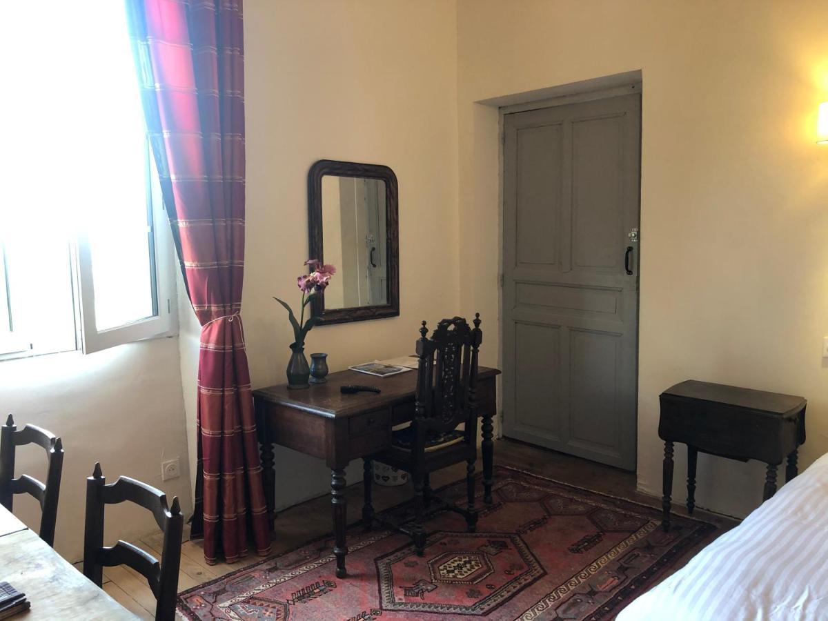 Ancien Hotel Aux Moines Pierrefitte St Lo Saint-Lo Szoba fotó